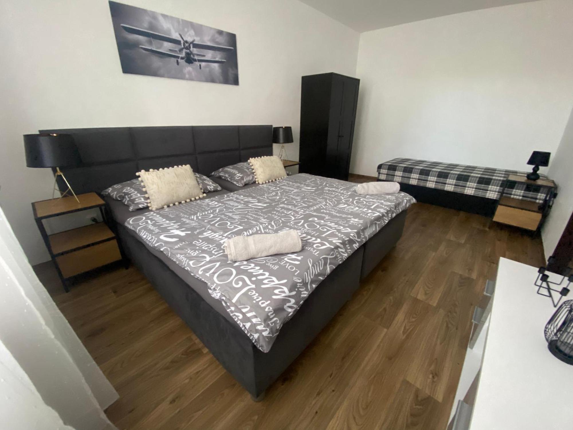 Cerna Ruze - Apartman 3 Plzeň Dış mekan fotoğraf
